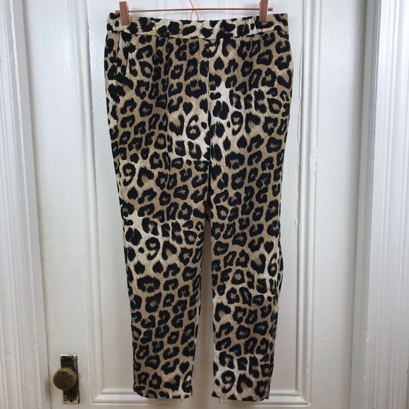 Banana Repub Hayden Tapered-Fit Leopard Ankle Pant - Picture 4 of 8